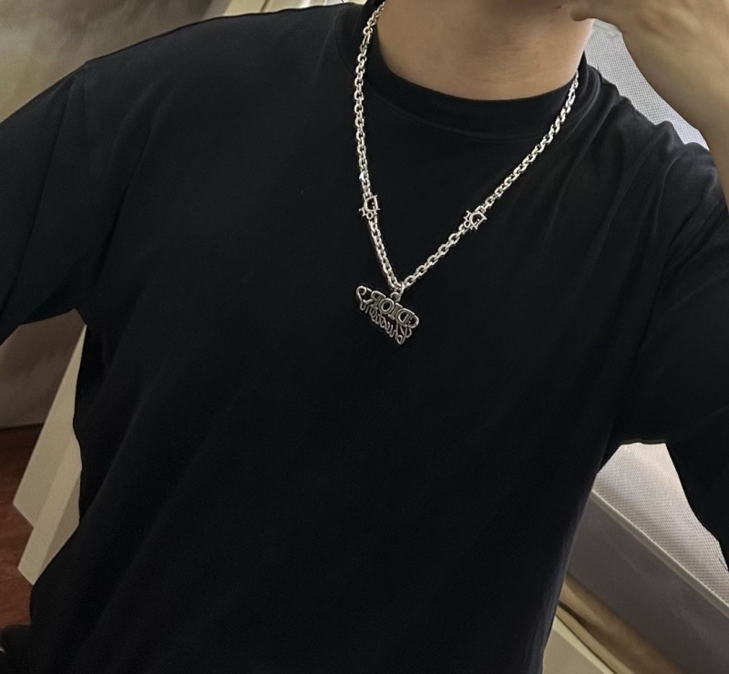 chr1st1an D10r necklaces